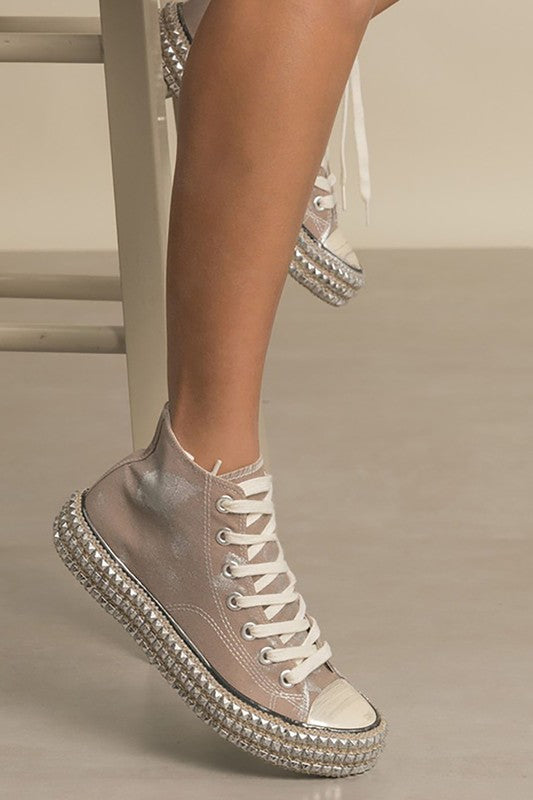 D-Chantel High Top Studs Sneakers